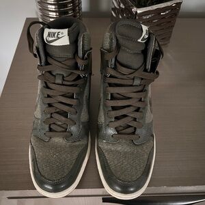 Green Nike Heeled Sneakers - size 9